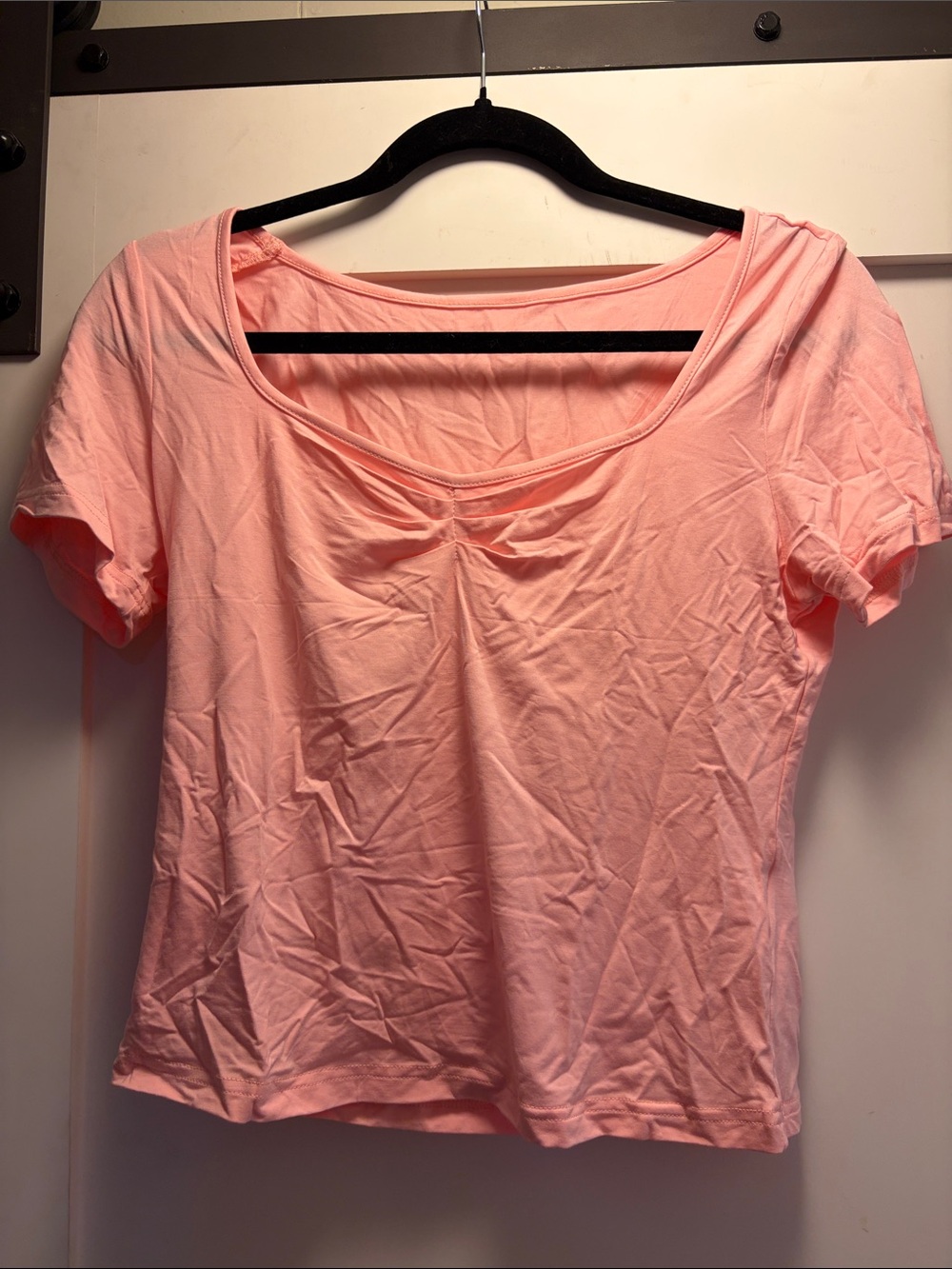 Women’s Scoop Neck Short Sleeve Tee - Pale Pink
